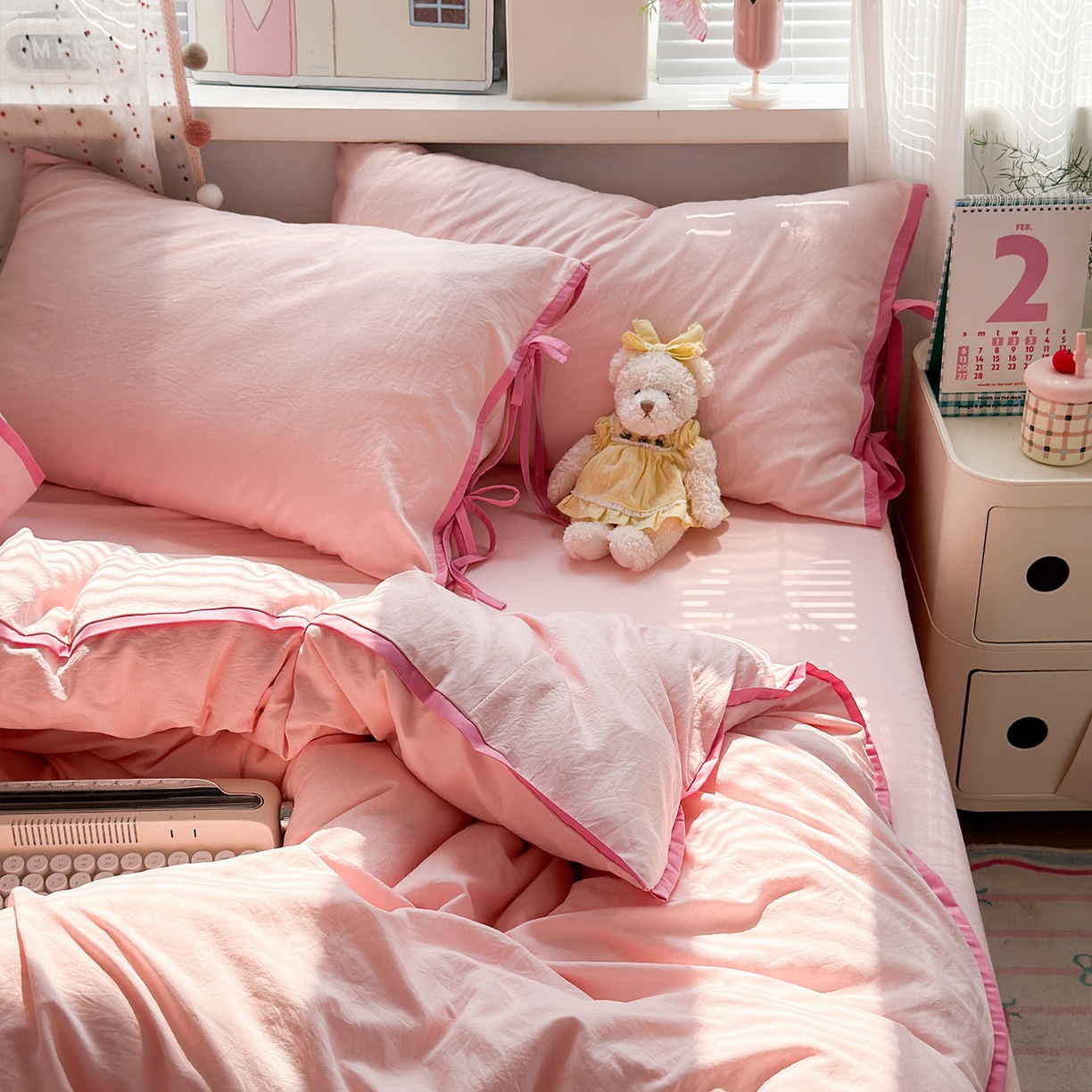 91家纺网 家纺一手货源 找家纺 尤米 2025新款水洗棉撞色绑带款四件套 绑带款-蜜桃粉