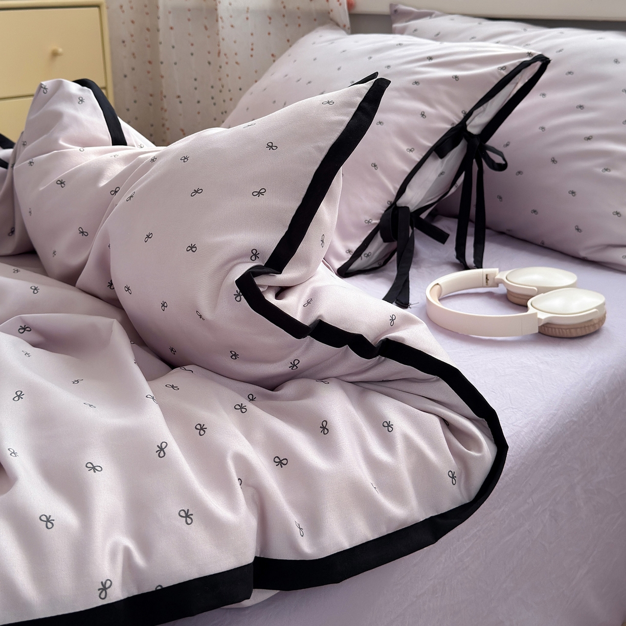 91家纺网 家纺一手货源 找家纺 尤米 2025新款水洗棉撞色绑带款四件套 绑带款-芋泥紫