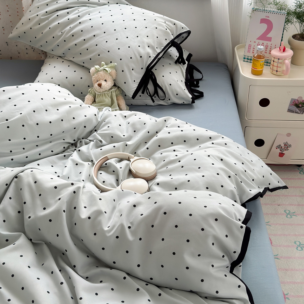 91家纺网 家纺一手货源 找家纺 尤米 2025新款水洗棉撞色绑带款四件套 绑带款-蓝波点