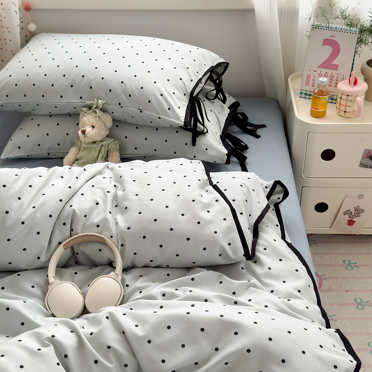 91家纺网 家纺一手货源 找家纺 尤米 2025新款水洗棉撞色绑带款四件套 绑带款-蓝波点