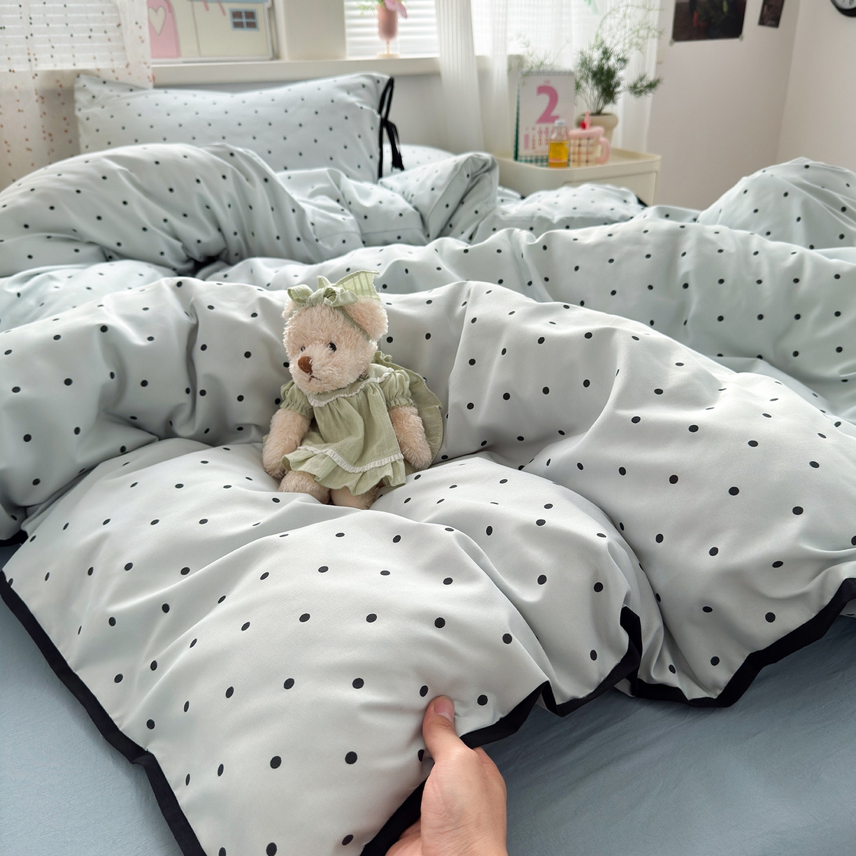 91家纺网 家纺一手货源 找家纺 尤米 2025新款水洗棉撞色绑带款四件套 绑带款-蓝波点