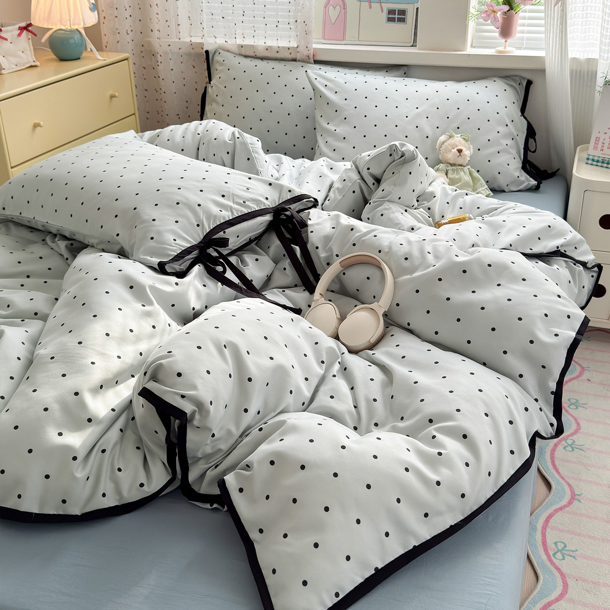 91家纺网 家纺一手货源 找家纺 尤米 2025新款水洗棉撞色绑带款四件套 绑带款-蓝波点