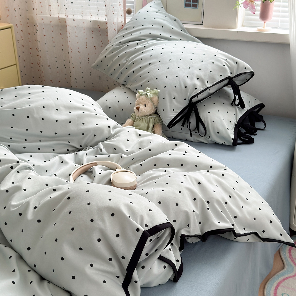 91家纺网 家纺一手货源 找家纺 尤米 2025新款水洗棉撞色绑带款四件套 绑带款-蓝波点