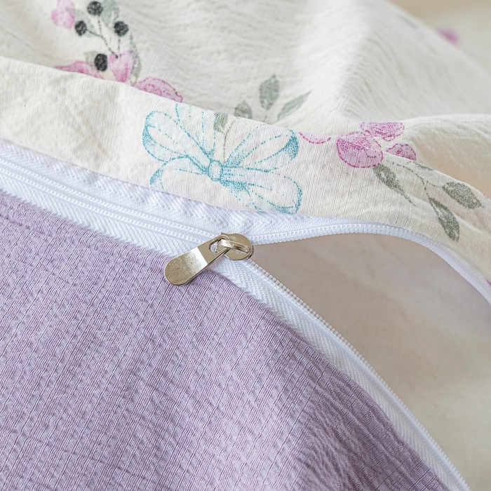 91家纺网 家纺一手货源 找家纺 奇丝雅 2025新款A类有氧超柔云感双层纱皱皱纱学生宿舍三件套家用四件套单被套 花黛罗兰