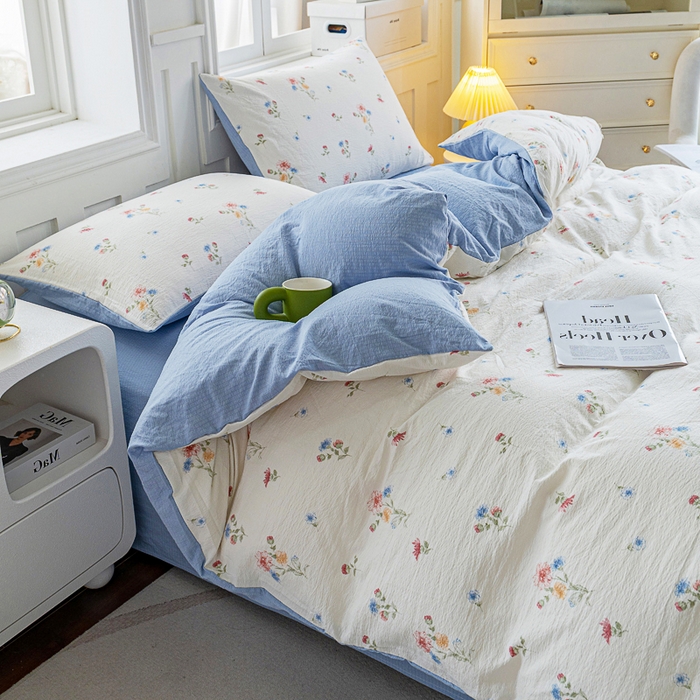 91家纺网 家纺一手货源 找家纺 奇丝雅 2025新款A类有氧超柔云感双层纱皱皱纱学生宿舍三件套家用四件套单被套 确幸英兰