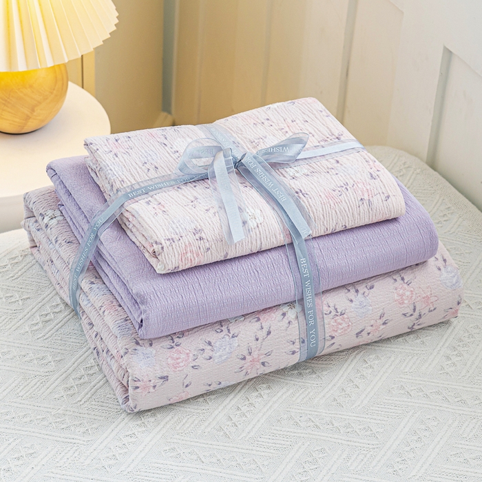 91家纺网 家纺一手货源 找家纺 奇丝雅 2025新款A类有氧超柔云感双层纱皱皱纱学生宿舍三件套家用四件套单被套 碎花紫苏