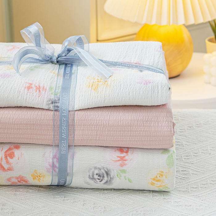 91家纺网 家纺一手货源 找家纺 奇丝雅 2025新款A类有氧超柔云感双层纱皱皱纱学生宿舍三件套家用四件套单被套 相遇