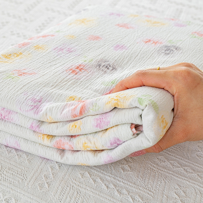 91家纺网 家纺一手货源 找家纺 奇丝雅 2025新款A类有氧超柔云感双层纱皱皱纱学生宿舍三件套家用四件套单被套 相遇