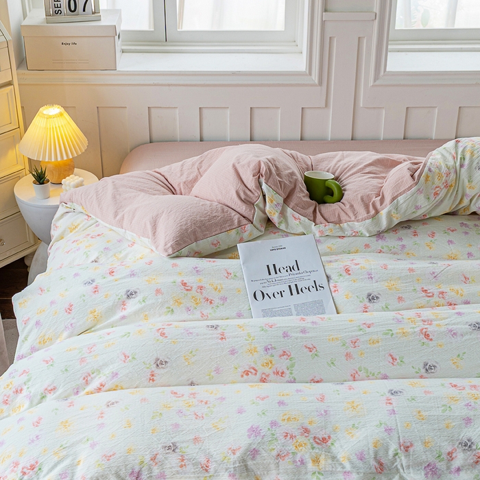 91家纺网 家纺一手货源 找家纺 奇丝雅 2025新款A类有氧超柔云感双层纱皱皱纱学生宿舍三件套家用四件套单被套 相遇