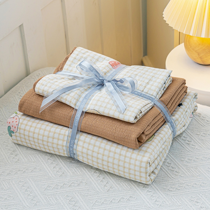 91家纺网 家纺一手货源 找家纺 奇丝雅 2025新款A类有氧超柔云感双层纱皱皱纱学生宿舍三件套家用四件套单被套 郁可草莓