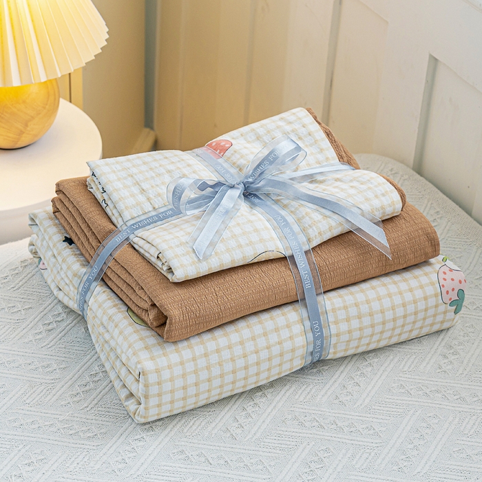 91家纺网 家纺一手货源 找家纺 奇丝雅 2025新款A类有氧超柔云感双层纱皱皱纱学生宿舍三件套家用四件套单被套 郁可草莓