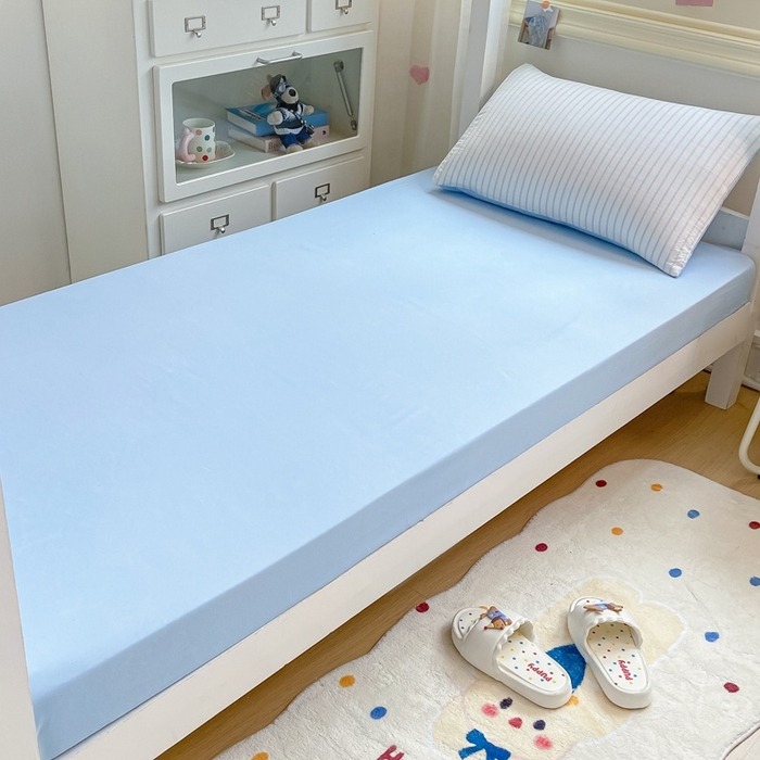 91家纺网 家纺一手货源 找家纺 （总）麒东家纺 2025新款开学季学生ins风条纹方格水洗四件套学生上下铺三件套