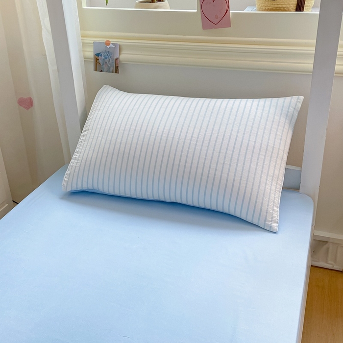 91家纺网 家纺一手货源 找家纺 （总）麒东家纺 2025新款开学季学生ins风条纹方格水洗四件套学生上下铺三件套