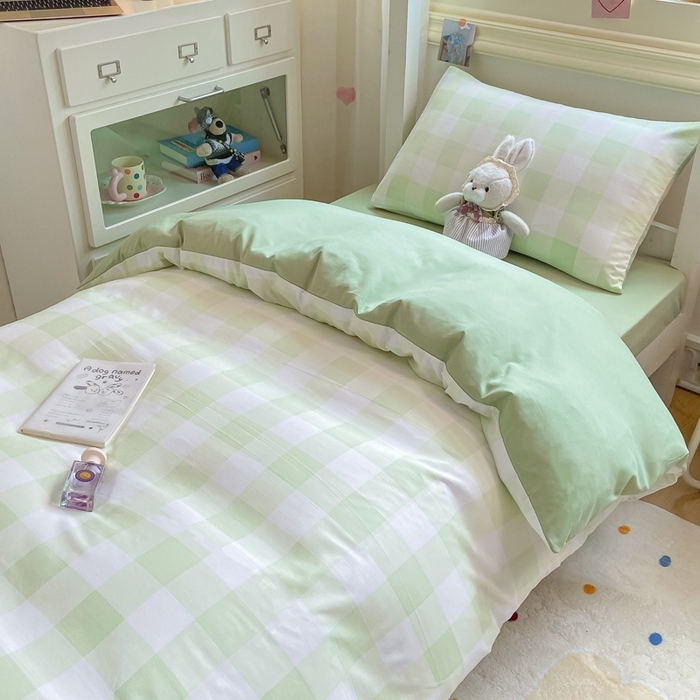 91家纺网 家纺一手货源 找家纺 麒东家纺 2025新款开学季学生ins风条纹方格水洗四件套学生上下铺三件套 方格紫色