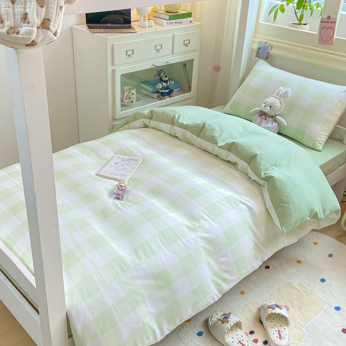 91家纺网 家纺一手货源 找家纺 麒东家纺 2025新款开学季学生ins风条纹方格水洗四件套学生上下铺三件套 方格紫色