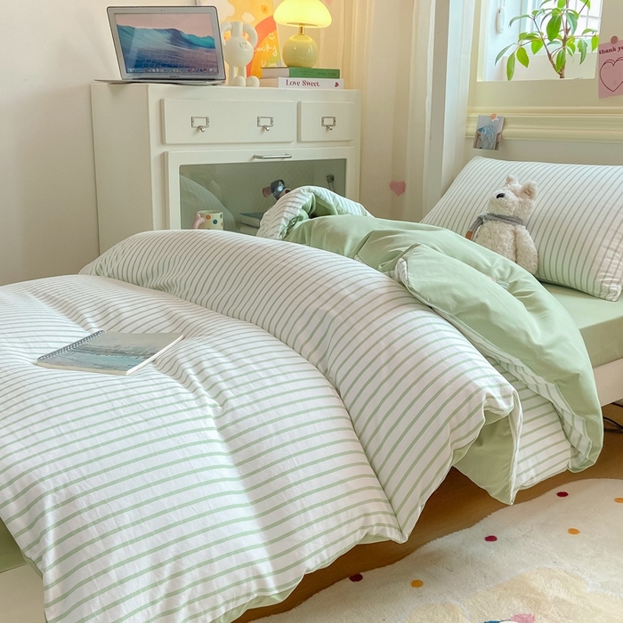 91家纺网 家纺一手货源 找家纺 麒东家纺 2025新款开学季学生ins风条纹方格水洗四件套学生上下铺三件套 条纹绿色