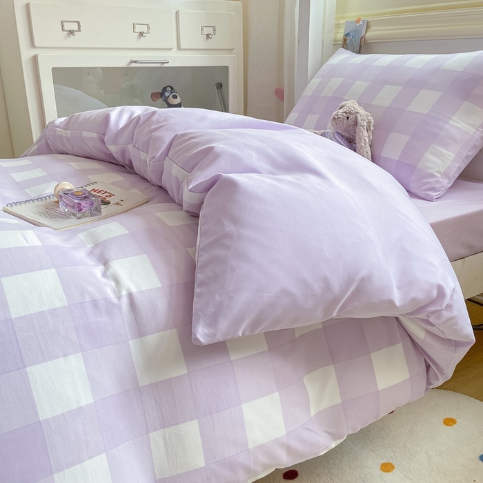 91家纺网 家纺一手货源 找家纺 麒东家纺 2025新款开学季学生ins风条纹方格水洗四件套学生上下铺三件套 条纹粉色