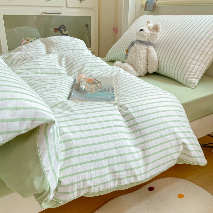 91家纺网 家纺一手货源 找家纺 麒东家纺 2025新款开学季学生ins风条纹方格水洗四件套学生上下铺三件套 条纹绿色