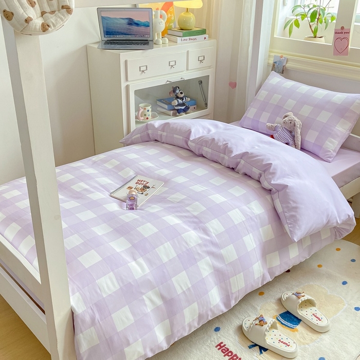91家纺网 家纺一手货源 找家纺 麒东家纺 2025新款开学季学生ins风条纹方格水洗四件套学生上下铺三件套 条纹粉色