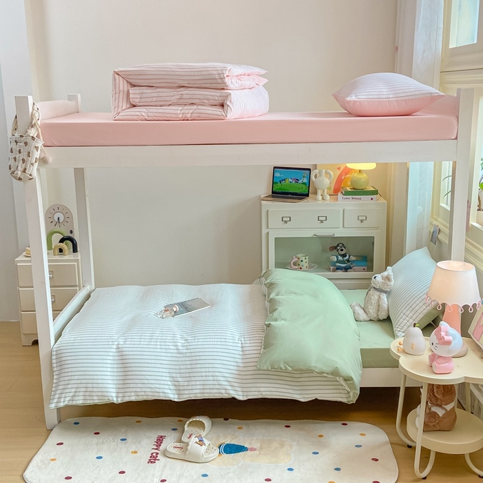 91家纺网 家纺一手货源 找家纺 麒东家纺 2025新款开学季学生ins风条纹方格水洗四件套学生上下铺三件套 条纹绿色