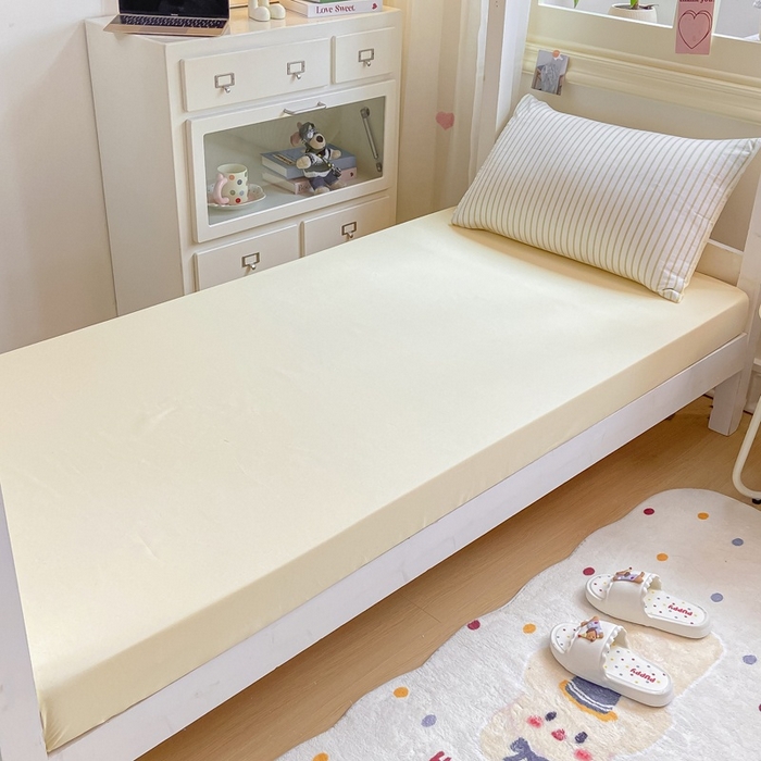 91家纺网 家纺一手货源 找家纺 麒东家纺 2025新款开学季学生ins风条纹方格水洗四件套学生上下铺三件套 条纹黄色