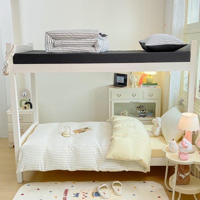 91家纺网 家纺一手货源 找家纺 麒东家纺 2025新款开学季学生ins风条纹方格水洗四件套学生上下铺三件套 条纹黄色