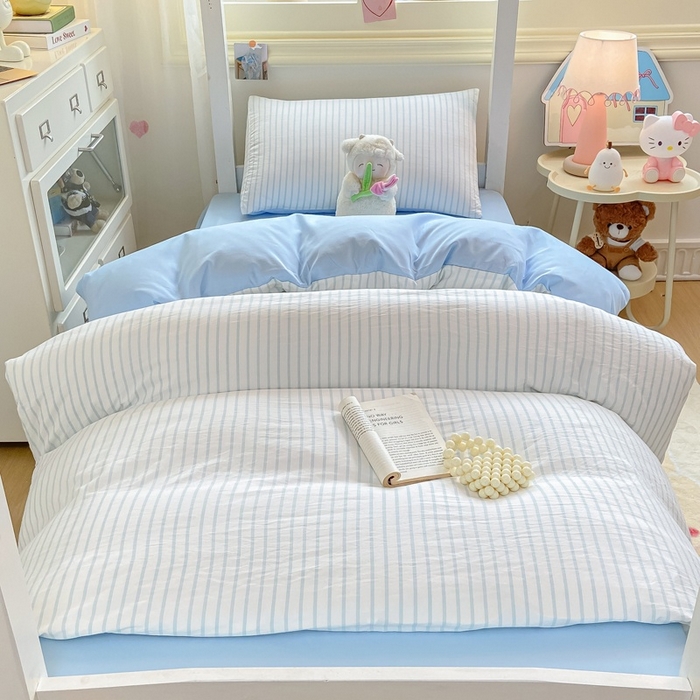 91家纺网 家纺一手货源 找家纺 麒东家纺 2025新款开学季学生ins风条纹方格水洗四件套学生上下铺三件套 条纹蓝色