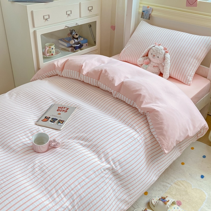 91家纺网 家纺一手货源 找家纺 麒东家纺 2025新款开学季学生ins风条纹方格水洗四件套学生上下铺三件套 条纹黑色