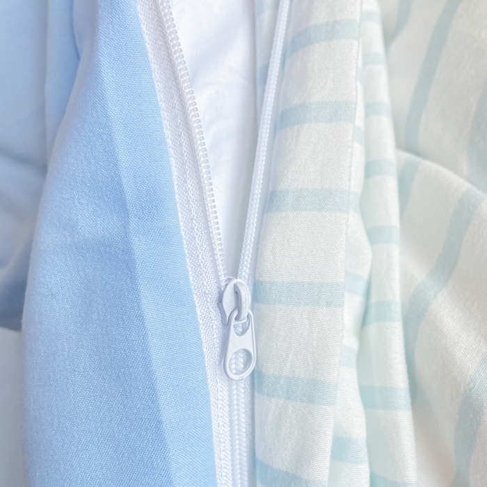 91家纺网 家纺一手货源 找家纺 麒东家纺 2025新款开学季学生ins风条纹方格水洗四件套学生上下铺三件套 条纹蓝色