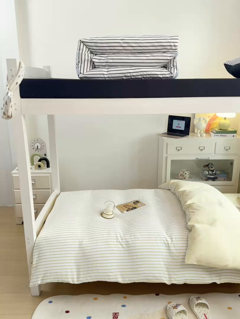 91家纺网 家纺一手货源 找家纺 麒东家纺 2025新款开学季学生ins风条纹方格水洗四件套学生上下铺三件套 条纹黄色