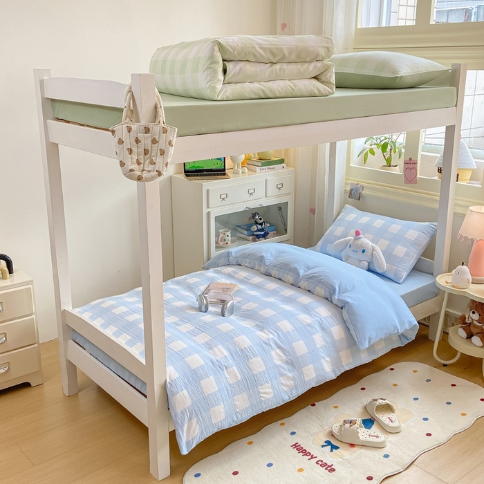 91家纺网 家纺一手货源 找家纺 麒东家纺 2025新款开学季学生ins风条纹方格水洗四件套学生上下铺三件套 方格绿色