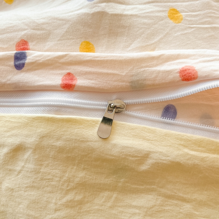 91家纺网 家纺一手货源 找家纺 卡迪熊家纺 2025新款水洗双层纱双拼碎花四件套 彩色波点