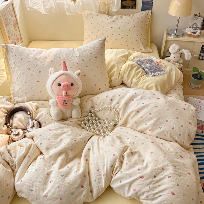 91家纺网 家纺一手货源 找家纺 卡迪熊家纺 2025新款水洗双层纱双拼碎花四件套 多彩心情