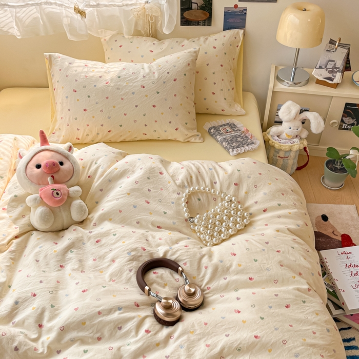 91家纺网 家纺一手货源 找家纺 卡迪熊家纺 2025新款水洗双层纱双拼碎花四件套 多彩心情