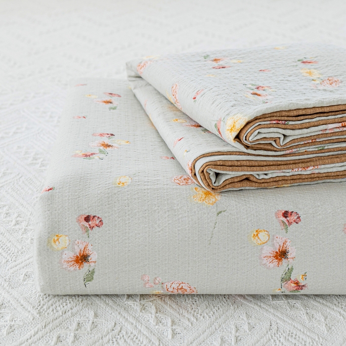 91家纺网 家纺一手货源 找家纺 奇丝雅 2025新款A类有氧超柔云感双层纱皱皱纱学生宿舍三件套家用四件套单被套 轻颂