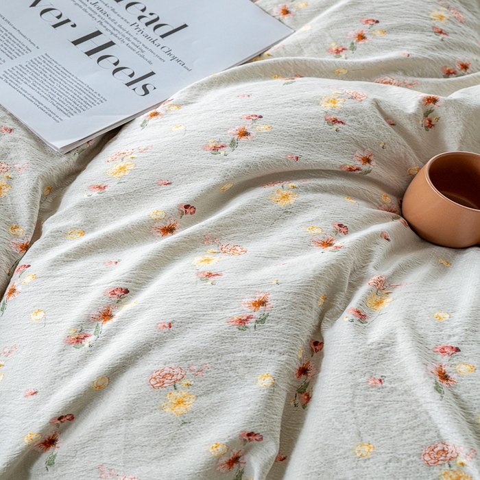 91家纺网 家纺一手货源 找家纺 奇丝雅 2025新款A类有氧超柔云感双层纱皱皱纱学生宿舍三件套家用四件套单被套 轻颂