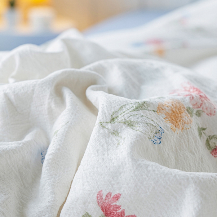 91家纺网 家纺一手货源 找家纺 奇丝雅 2025新款A类有氧超柔云感双层纱皱皱纱学生宿舍三件套家用四件套单被套 确幸英兰