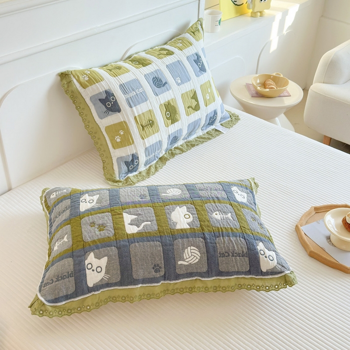 91家纺网 家纺一手货源 找家纺 朴尔家纺-毛巾被 2025新款韩版花边卡通水洗起皱纯棉四层纱布枕巾单枕巾枕巾单件 猫猫九宫格 52x78cm枕巾一对