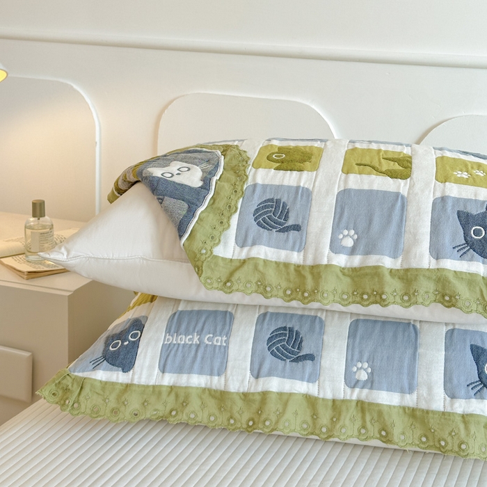 91家纺网 家纺一手货源 找家纺 朴尔家纺-毛巾被 2025新款韩版花边卡通水洗起皱纯棉四层纱布枕巾单枕巾枕巾单件 猫猫九宫格 52x78cm枕巾一对