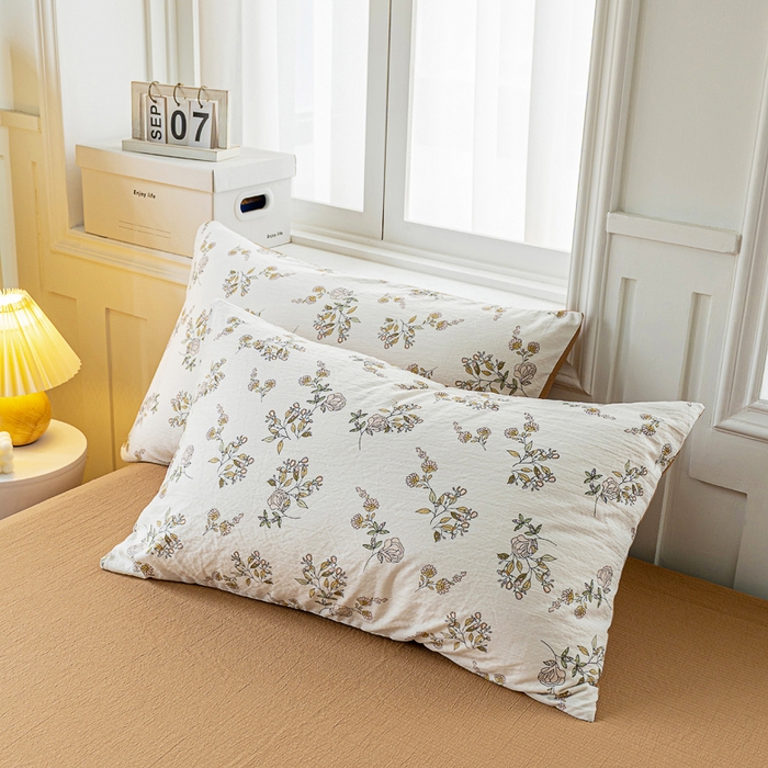 91家纺网 家纺一手货源 找家纺 奇丝雅 2025新款A类有氧超柔云感双层纱皱皱纱学生宿舍三件套家用四件套单被套 山茶花