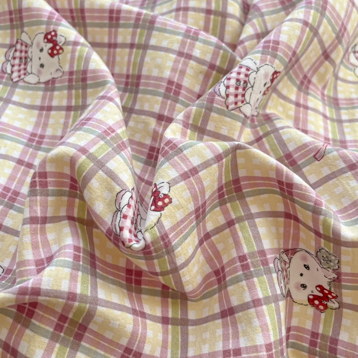 91家纺网 家纺一手货源 找家纺 卡迪熊家纺 2025新款水洗双层纱双拼碎花四件套 格纹猫咪