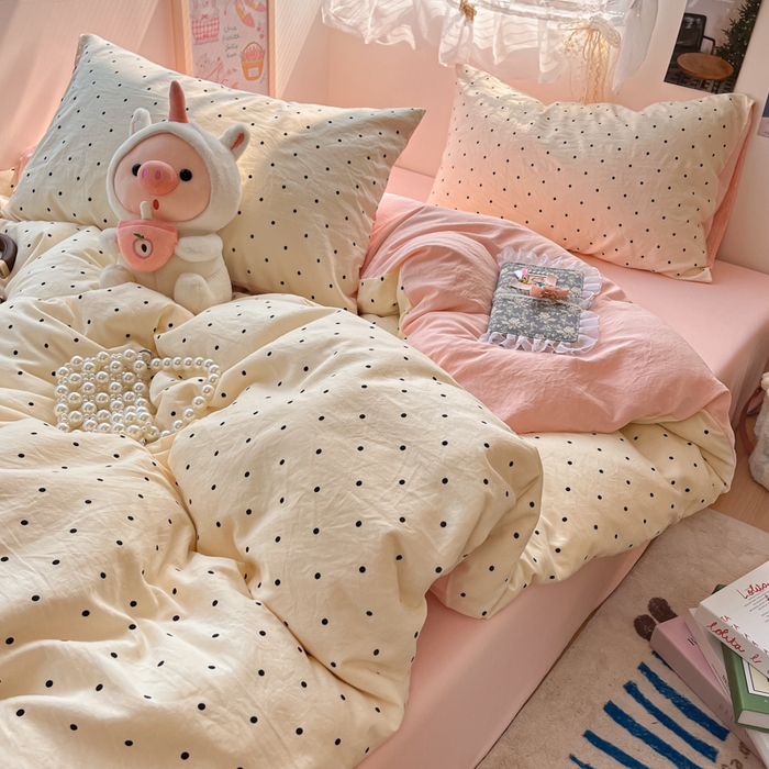 91家纺网 家纺一手货源 找家纺 卡迪熊家纺 2025新款水洗双层纱双拼碎花四件套 黑色波点