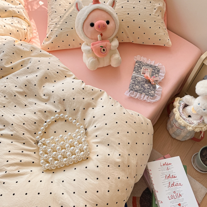 91家纺网 家纺一手货源 找家纺 卡迪熊家纺 2025新款水洗双层纱双拼碎花四件套 黑色波点