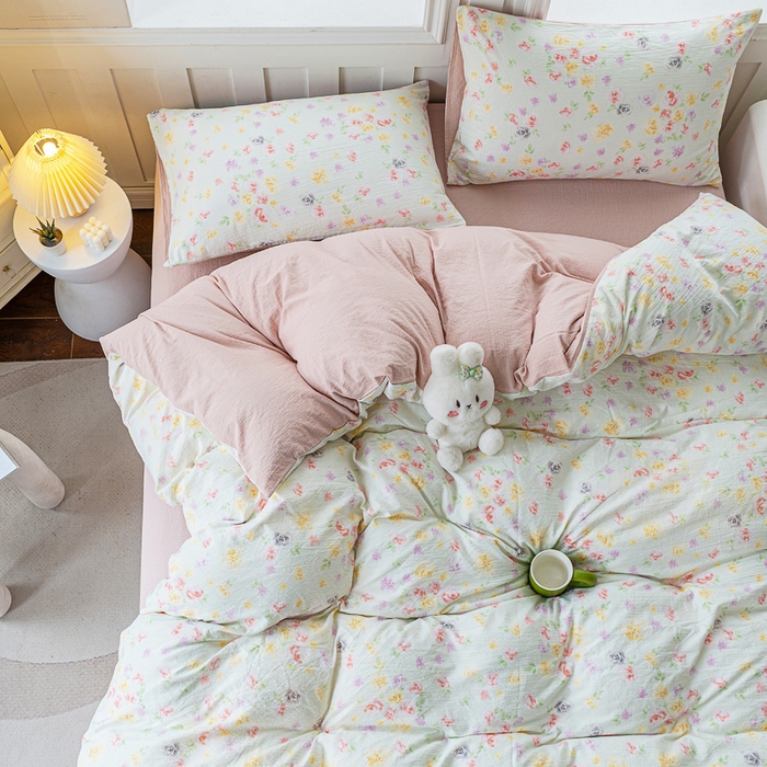 91家纺网 家纺一手货源 找家纺 奇丝雅 2025新款A类有氧超柔云感双层纱皱皱纱学生宿舍三件套家用四件套单被套 相遇