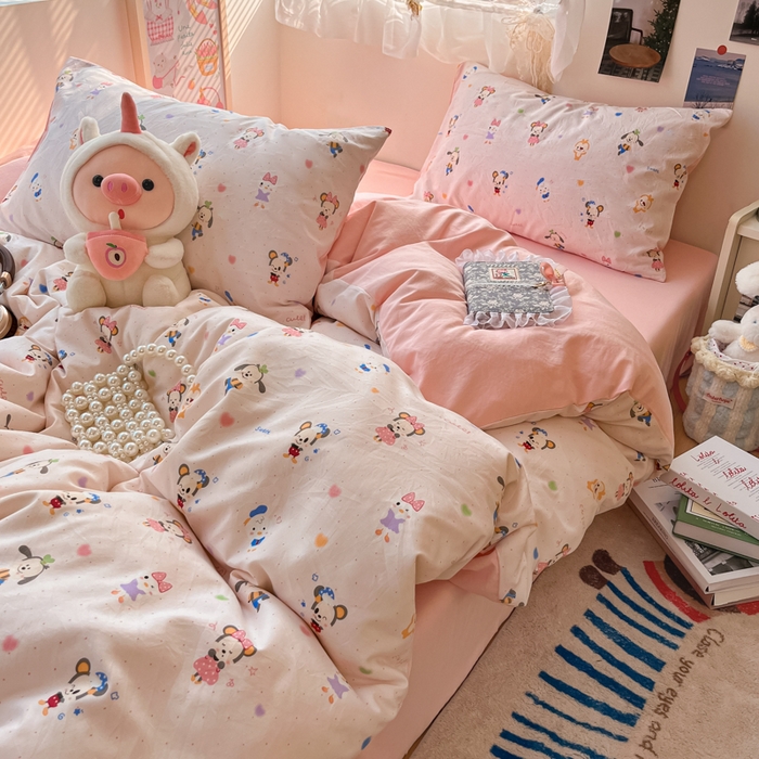 91家纺网 家纺一手货源 找家纺 卡迪熊家纺 2025新款水洗双层纱双拼碎花四件套 欢乐聚会