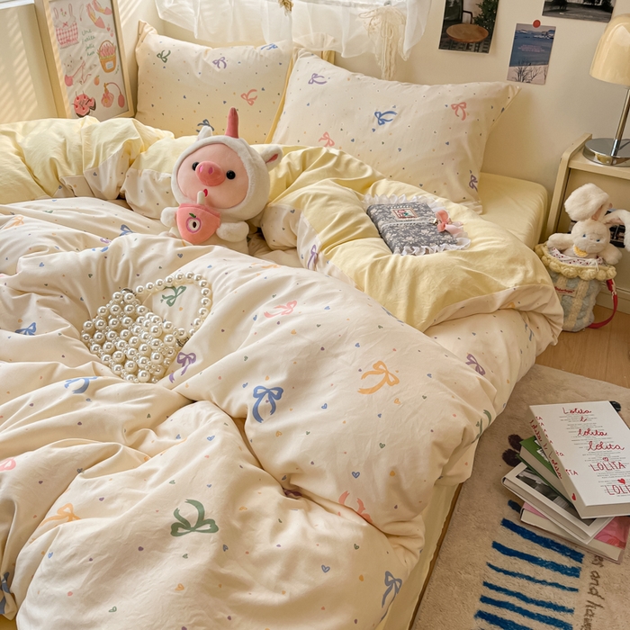 91家纺网 家纺一手货源 找家纺 彩韵家纺 2025新款水洗双层纱双拼碎花四件套 爱心蝴蝶结