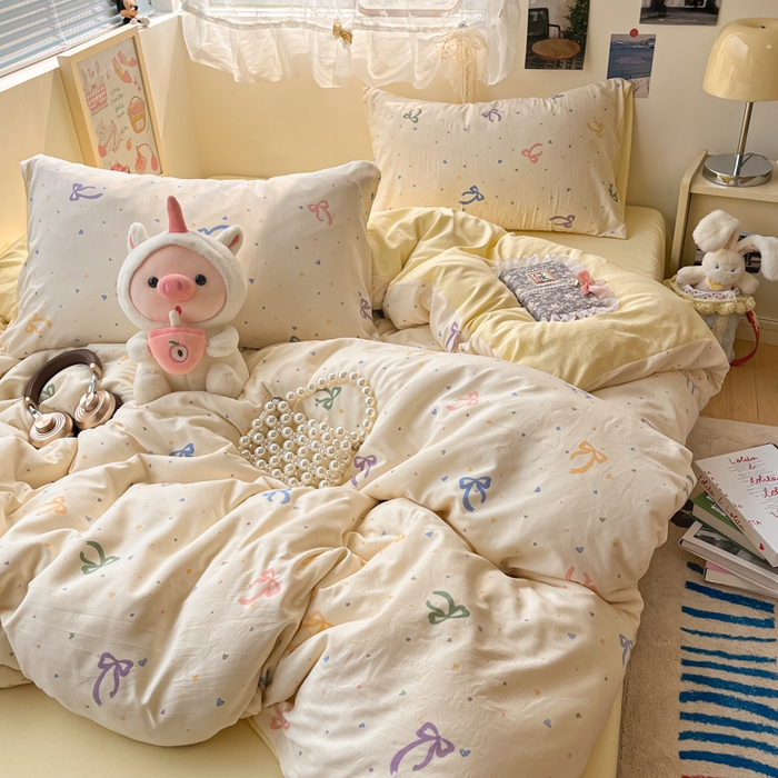 91家纺网 家纺一手货源 找家纺 彩韵家纺 2025新款水洗双层纱双拼碎花四件套 爱心蝴蝶结