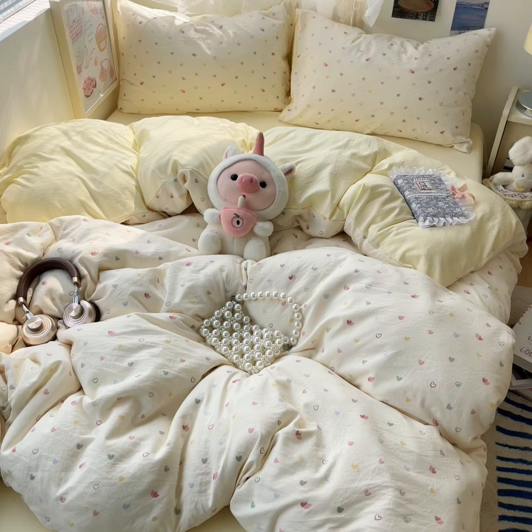 91家纺网 家纺一手货源 找家纺 彩韵家纺 2025新款水洗双层纱双拼碎花四件套 多彩心情