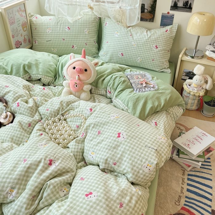 91家纺网 家纺一手货源 找家纺 卡迪熊家纺 2025新款水洗双层纱双拼碎花四件套 可爱猫猫