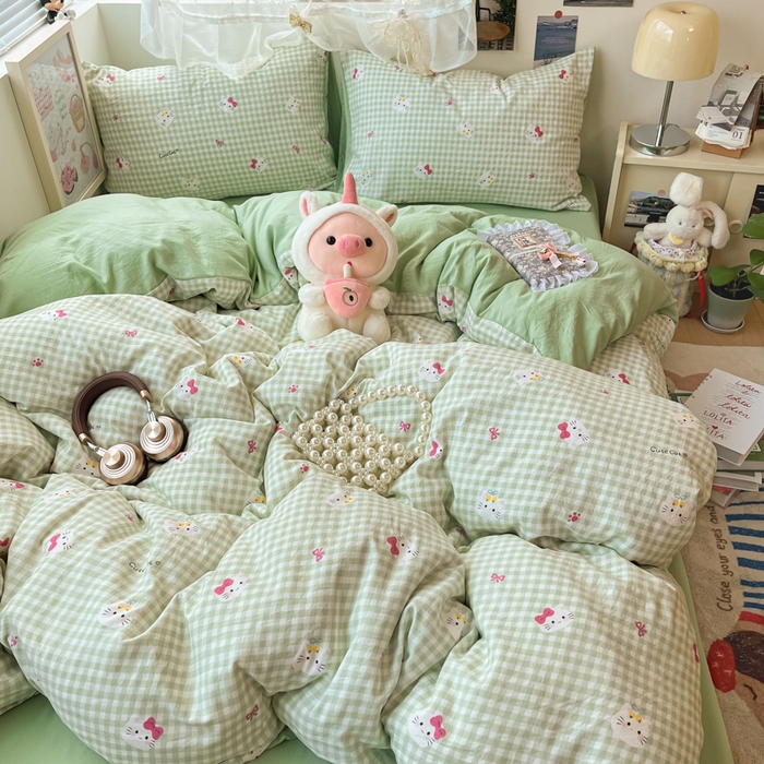 91家纺网 家纺一手货源 找家纺 卡迪熊家纺 2025新款水洗双层纱双拼碎花四件套 可爱猫猫